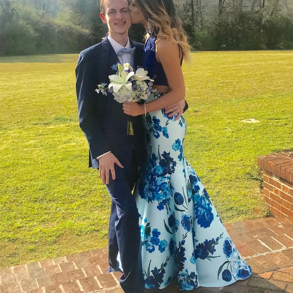 Royal blue prom dress - Picture 6 of 7